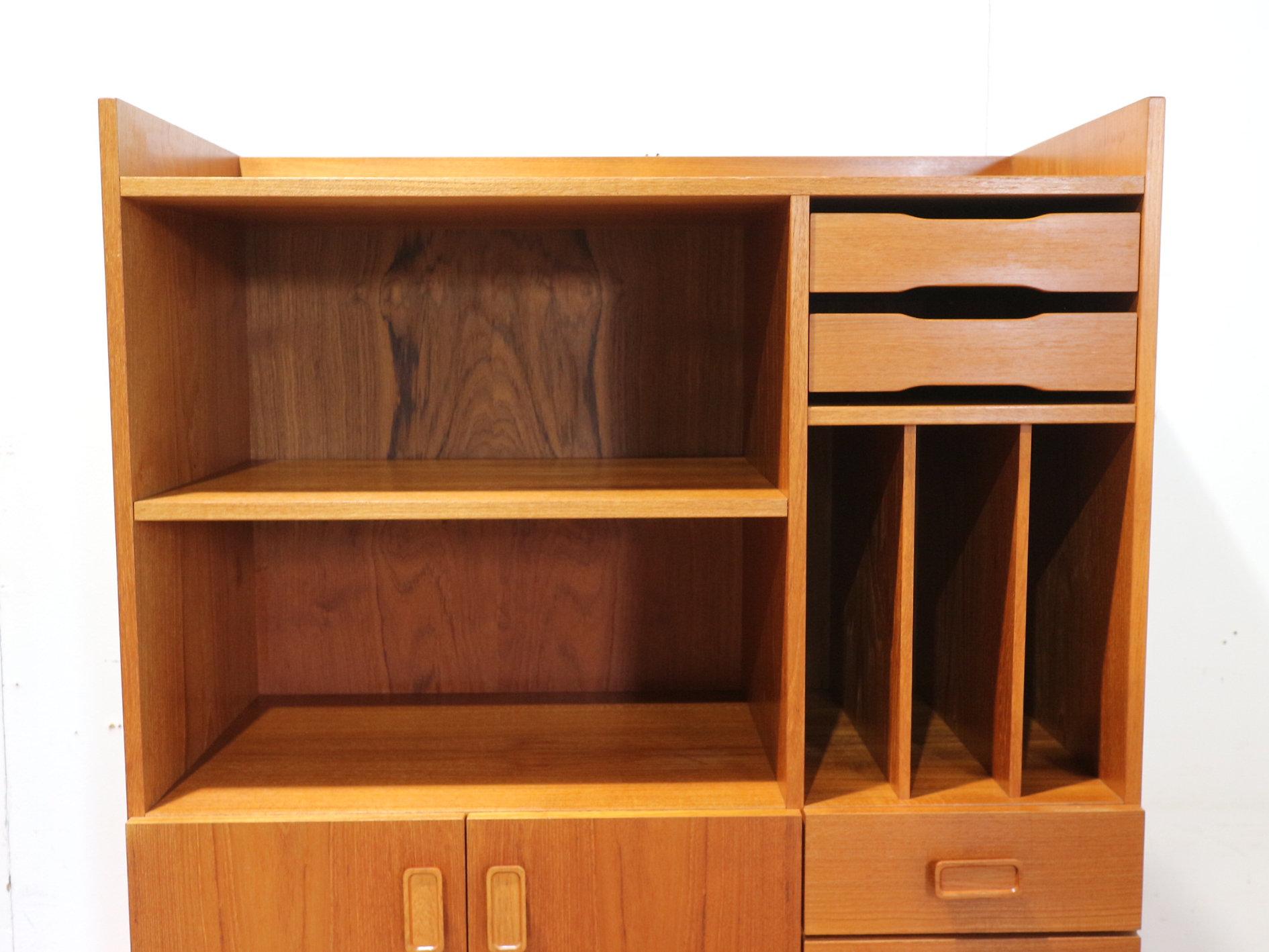 20th Century Mid Century Modern Vintage Teak Media Record Vinyl Danish Display Cabinet For Sale