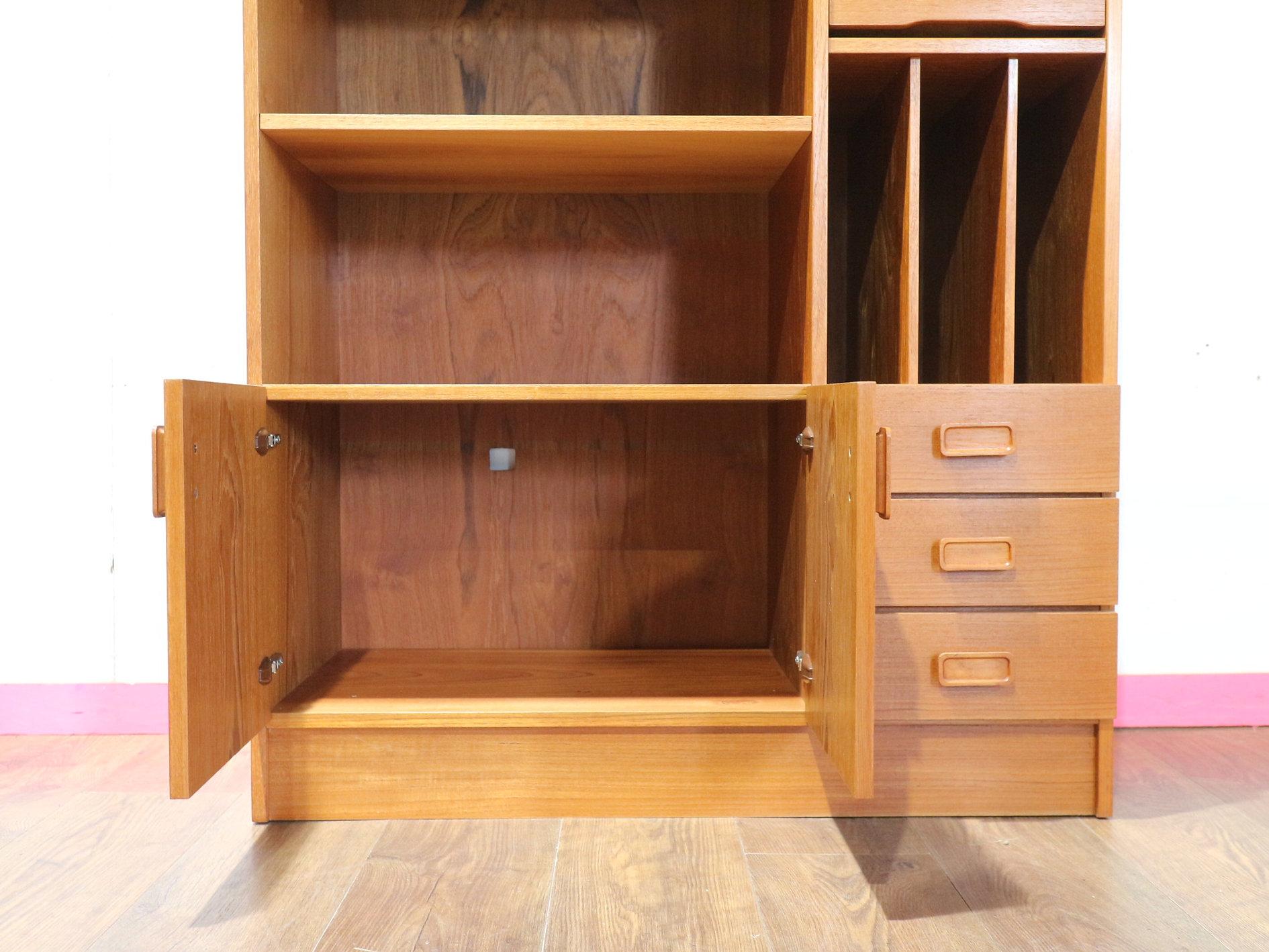 Mid Century Modern Vintage Teak Media Record Vinyl Danish Display Cabinet For Sale 1