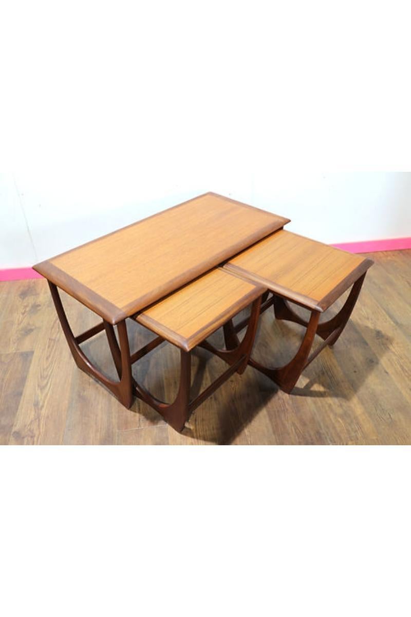 Mid Century Modern Vintage Teak Nesting Tables by G Plan Fresco Range In Good Condition In Los Angeles, CA