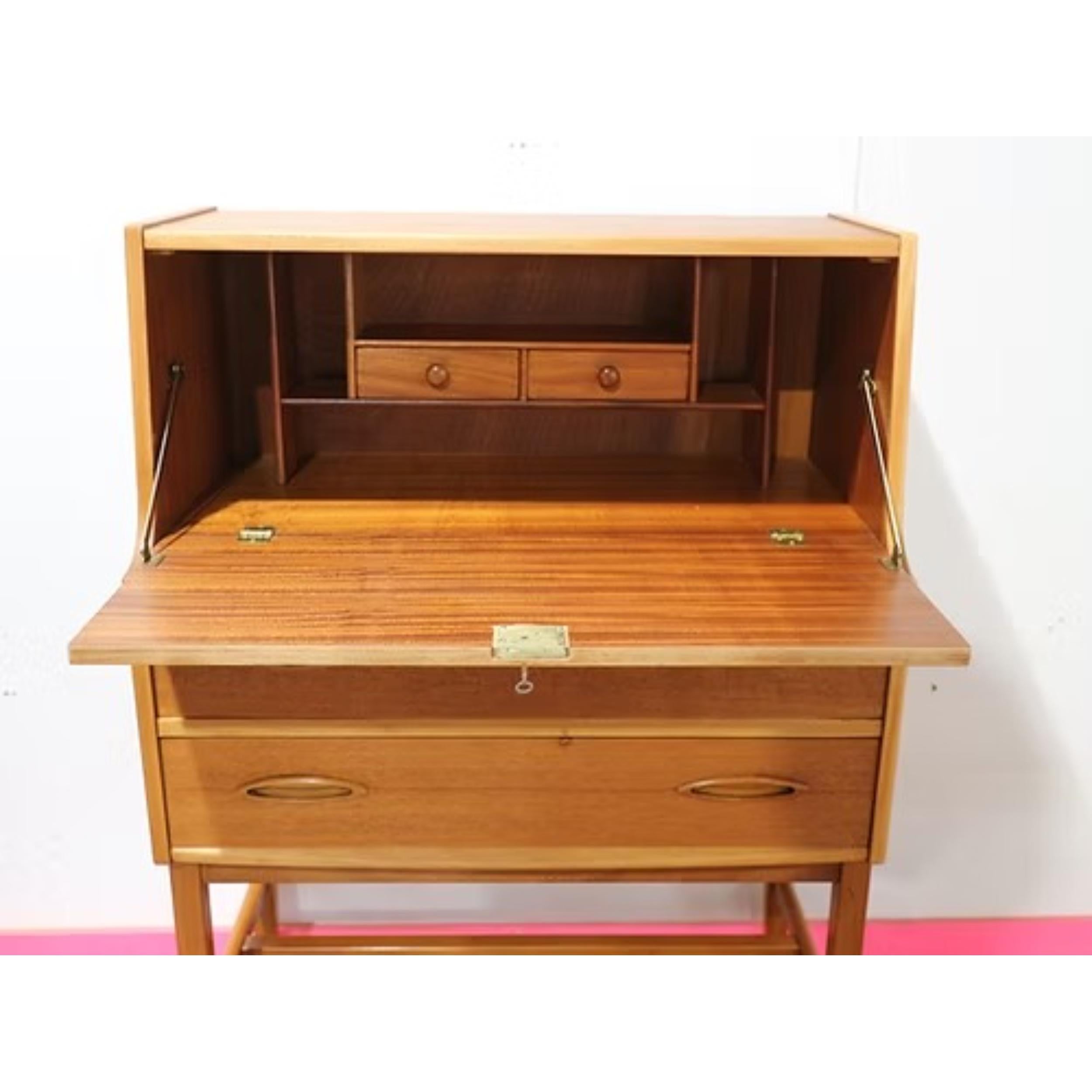 Bureau Secretaire Vintage By By Jentique Danish Style en vente 4
