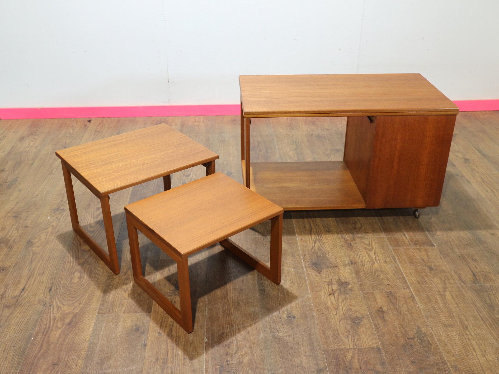 Mid Century Modern VIntage Teak Side End Nesting Table By Mcintosh Danish Style For Sale 2