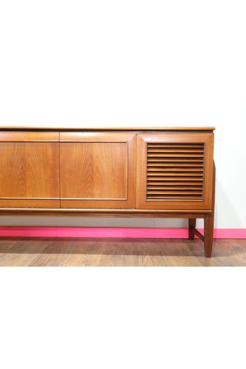 Mid Century Modern Vintage Teak Sidebaord Credenza by Elliots of Newbury In Good Condition In Los Angeles, CA