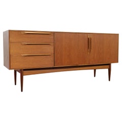 Credenza in teak del Mid Century Modern VIntage di Mcintosh in stile danese