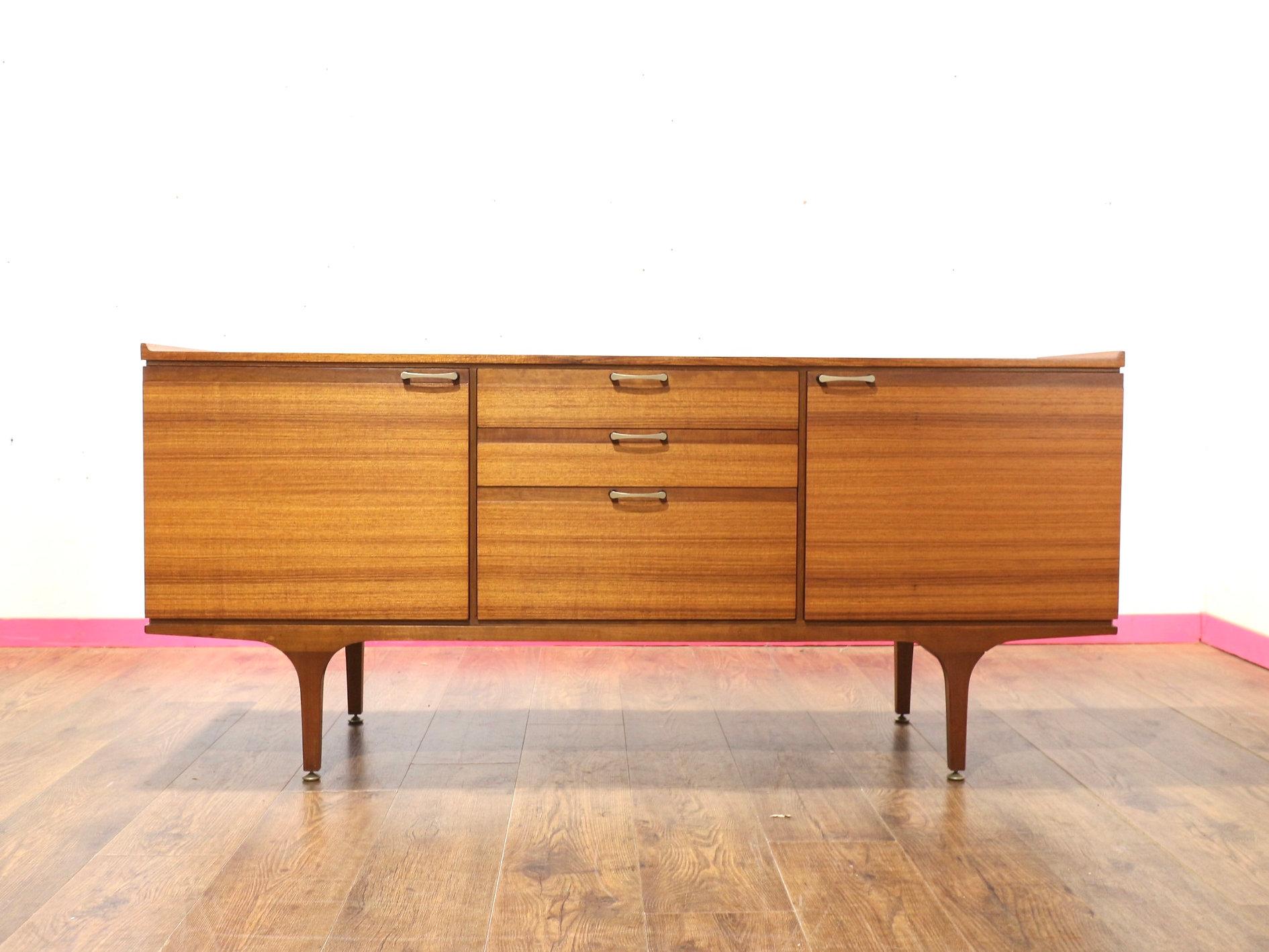 Mid Century Modern Vintage Teak Sideboard Credenza By Meredew Danish Style in vendita 5