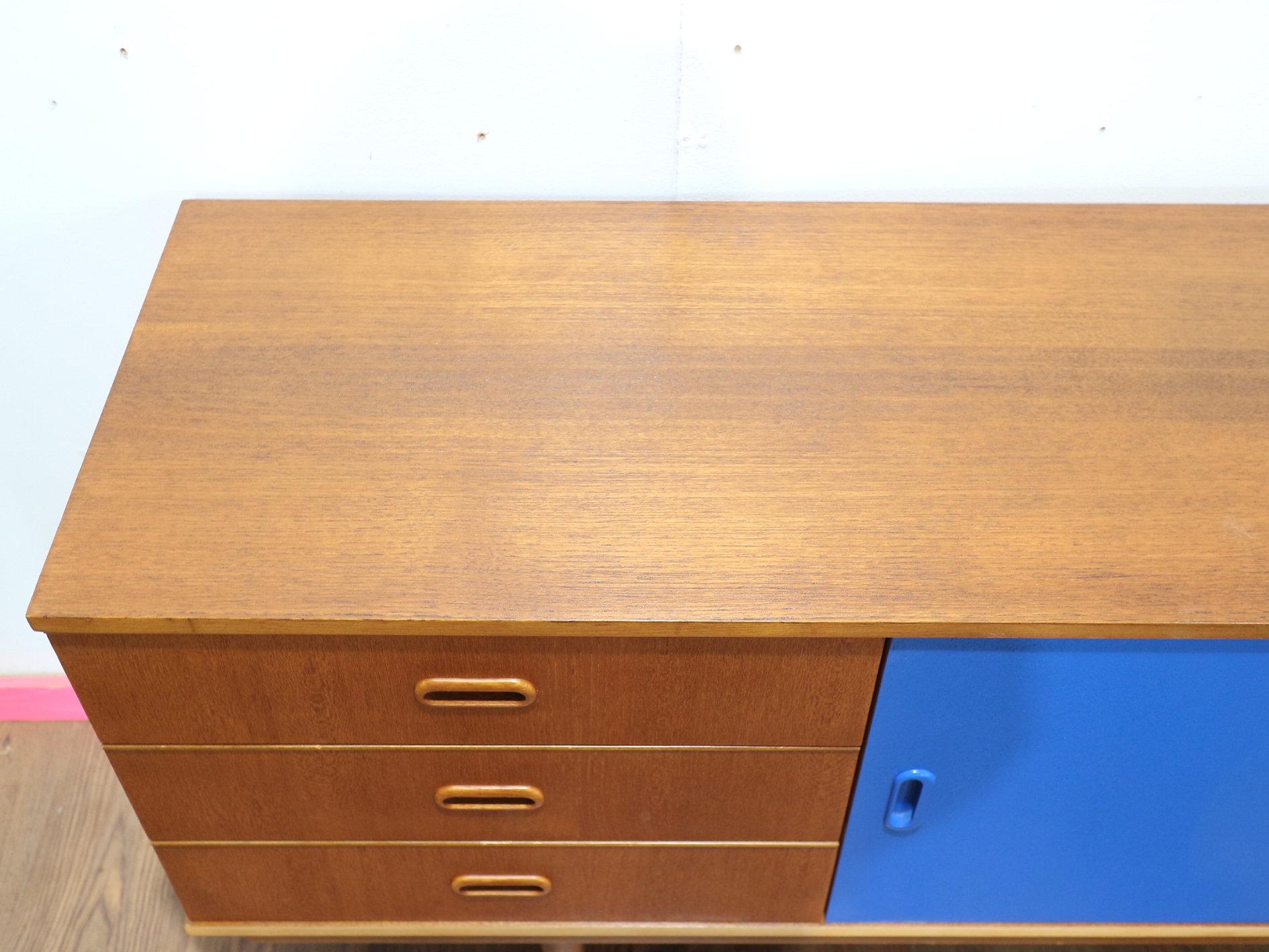 Mid Century Modern VIntage Teak Sideboard Credenza by Nathan Danish Style For Sale 3