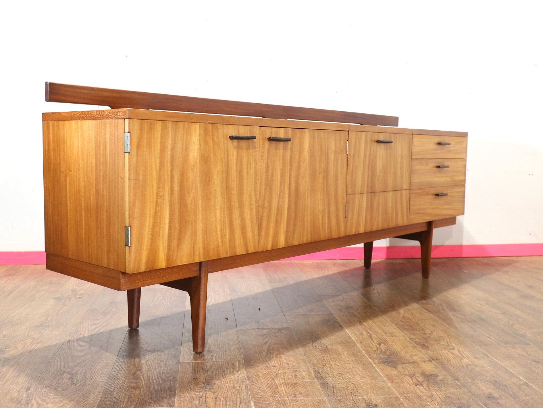 Crédence en teck vintage moderne du milieu du siècle par Uniflex, style danois en vente 7