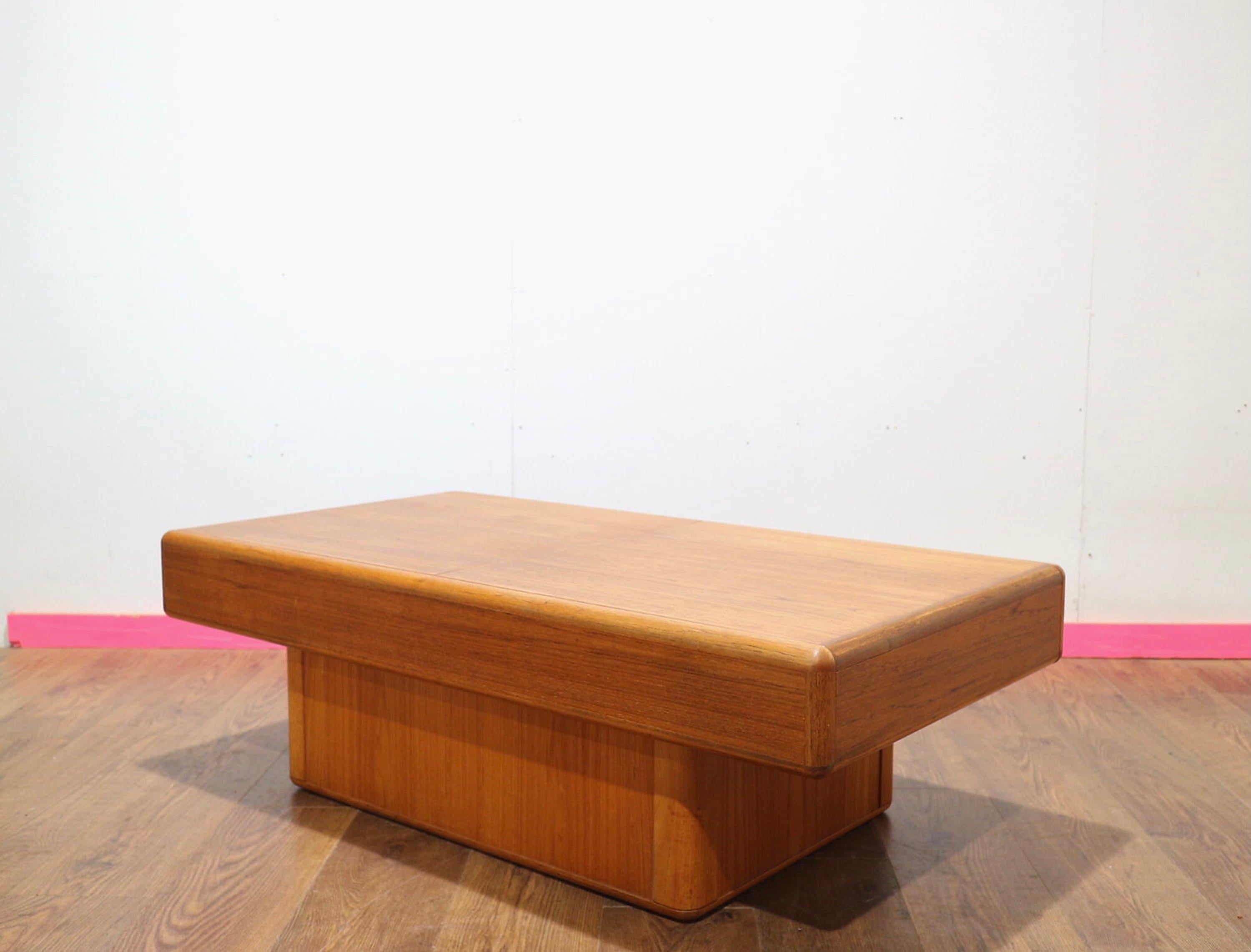 Mid Century Modern Vintage Teak Sliding Coffee Table by Dyrlund Danish 3