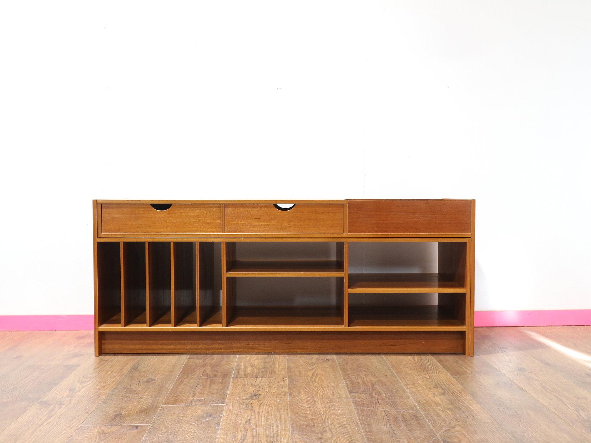 Mueble expositor de vinilos de discos suecos de teca de mediados del siglo XX Moderno de mediados de siglo