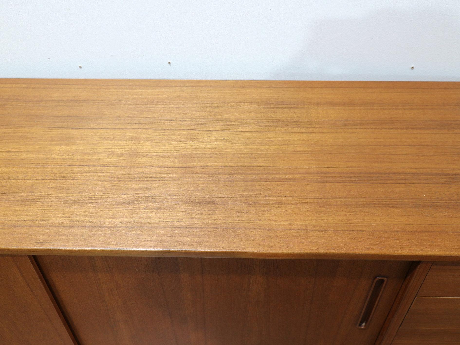 Mid Century Modern Vintage Teak Swedish Sideboard Credenza by Nils Jonsson in vendita 5