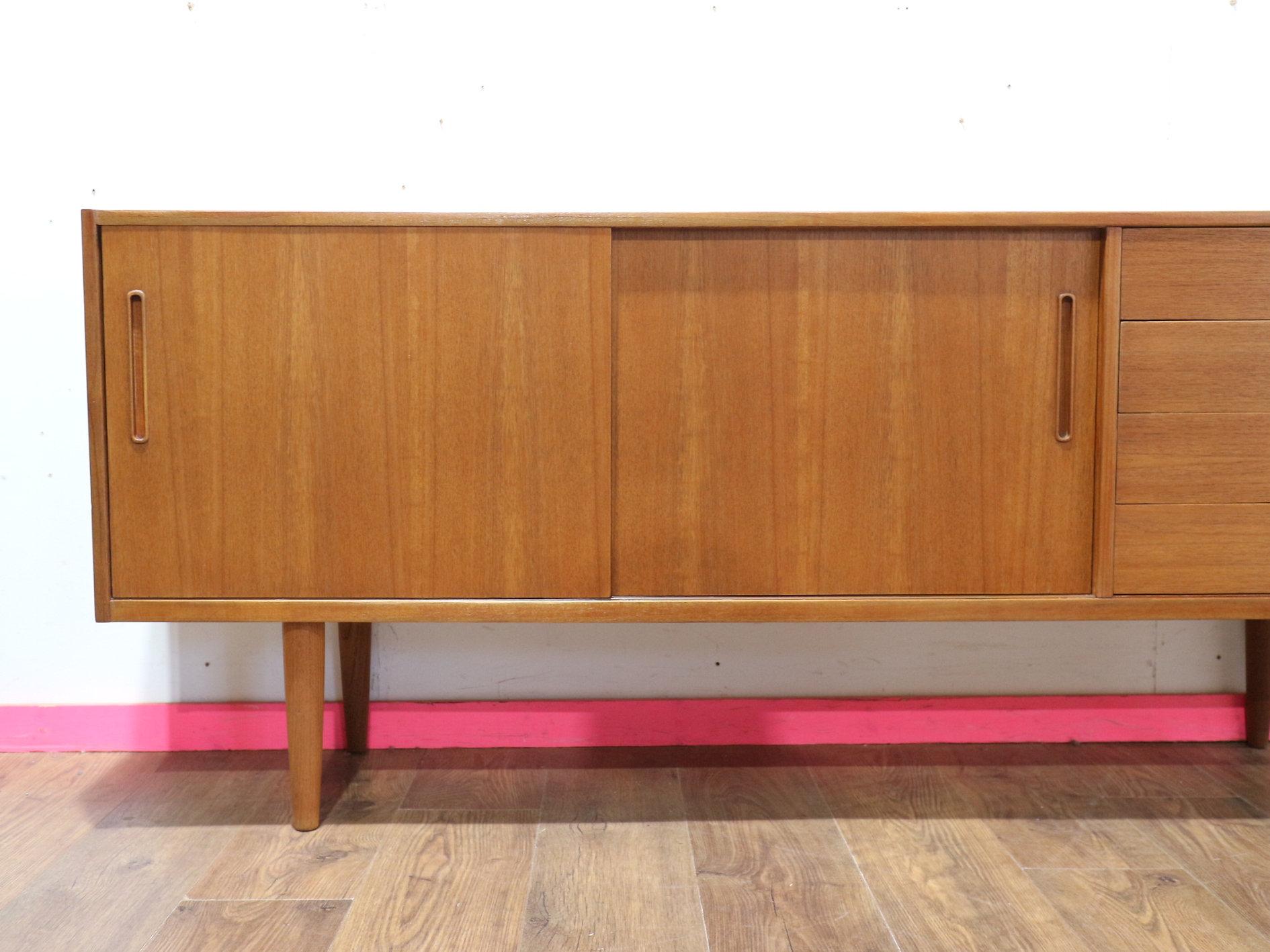 Mid Century Modern Vintage Teak Swedish Sideboard Credenza by Nils Jonsson in vendita 8