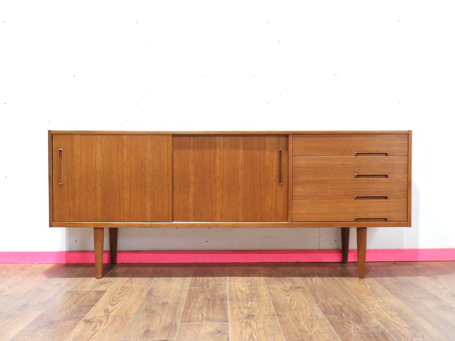 Mid Century Modern Vintage Teak Swedish Sideboard Credenza by Nils Jonsson in vendita 9