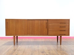 Credenza svedese in teak d'epoca del Mid Century Modern di Nils Jonsson