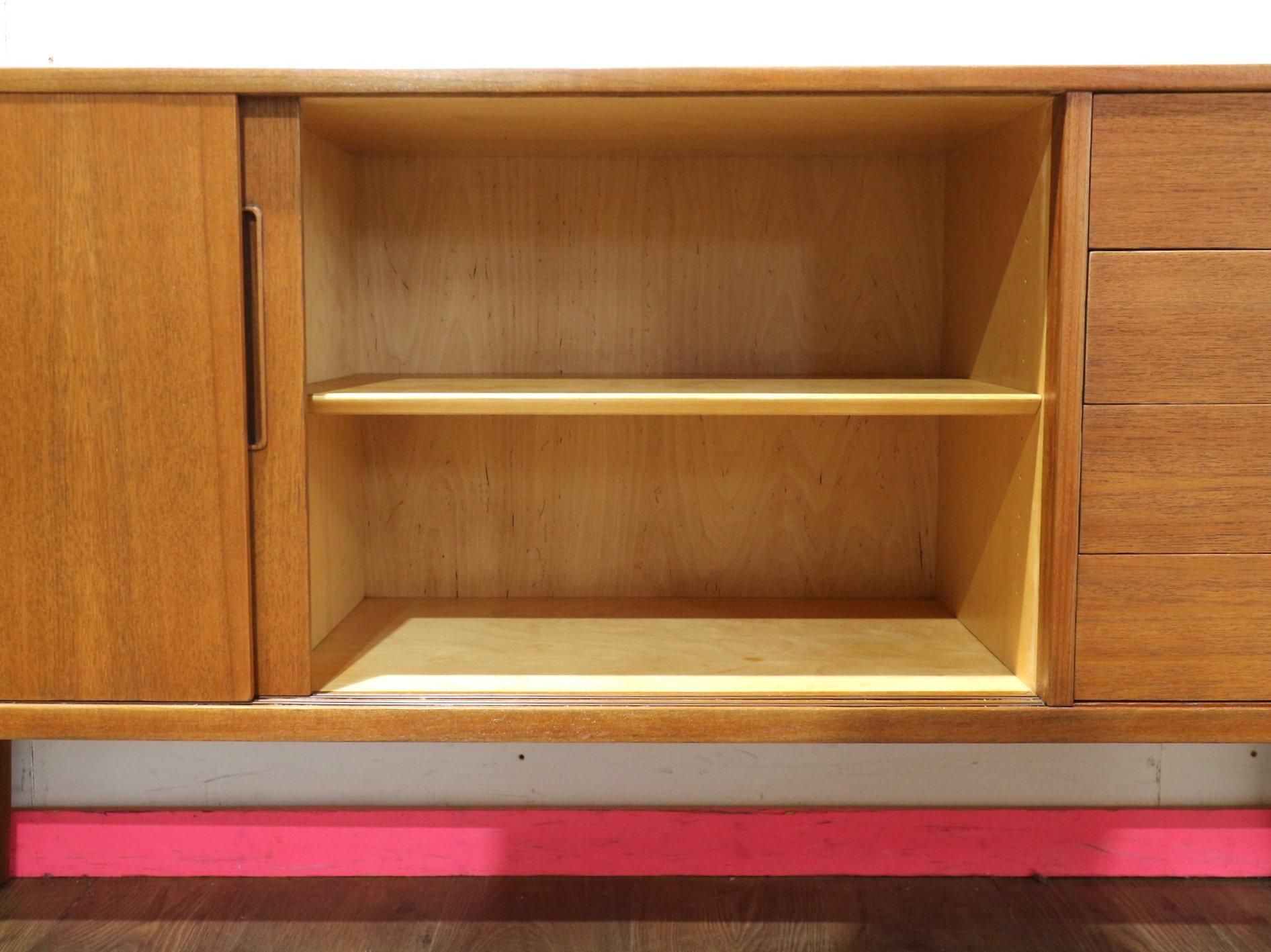 Mid Century Modern Vintage Teak Swedish Sideboard Credenza by Nils Jonsson in vendita 1