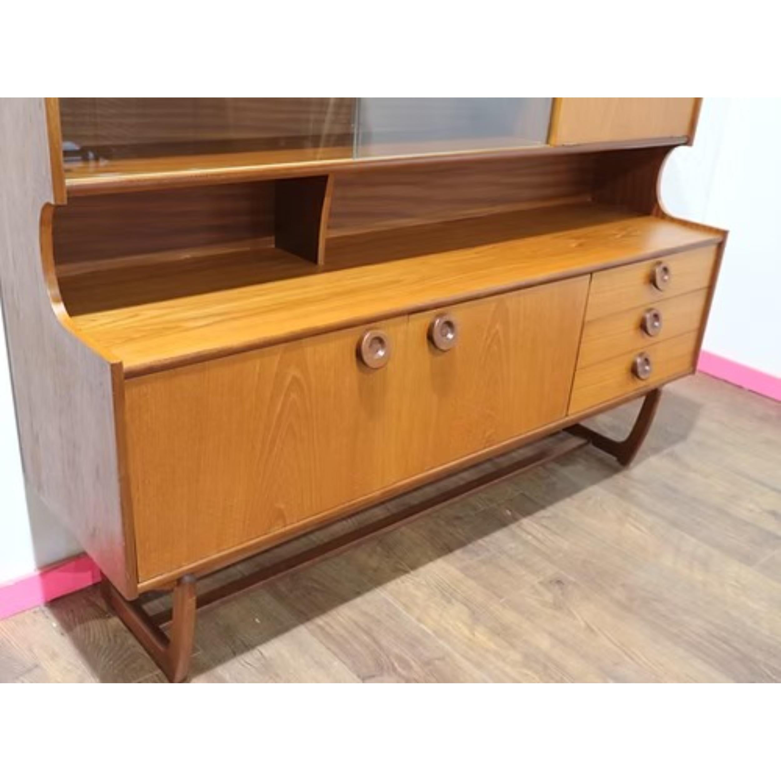 Buffet crédence en teck vintage moderne du milieu du siècle par Portwood en vente 2