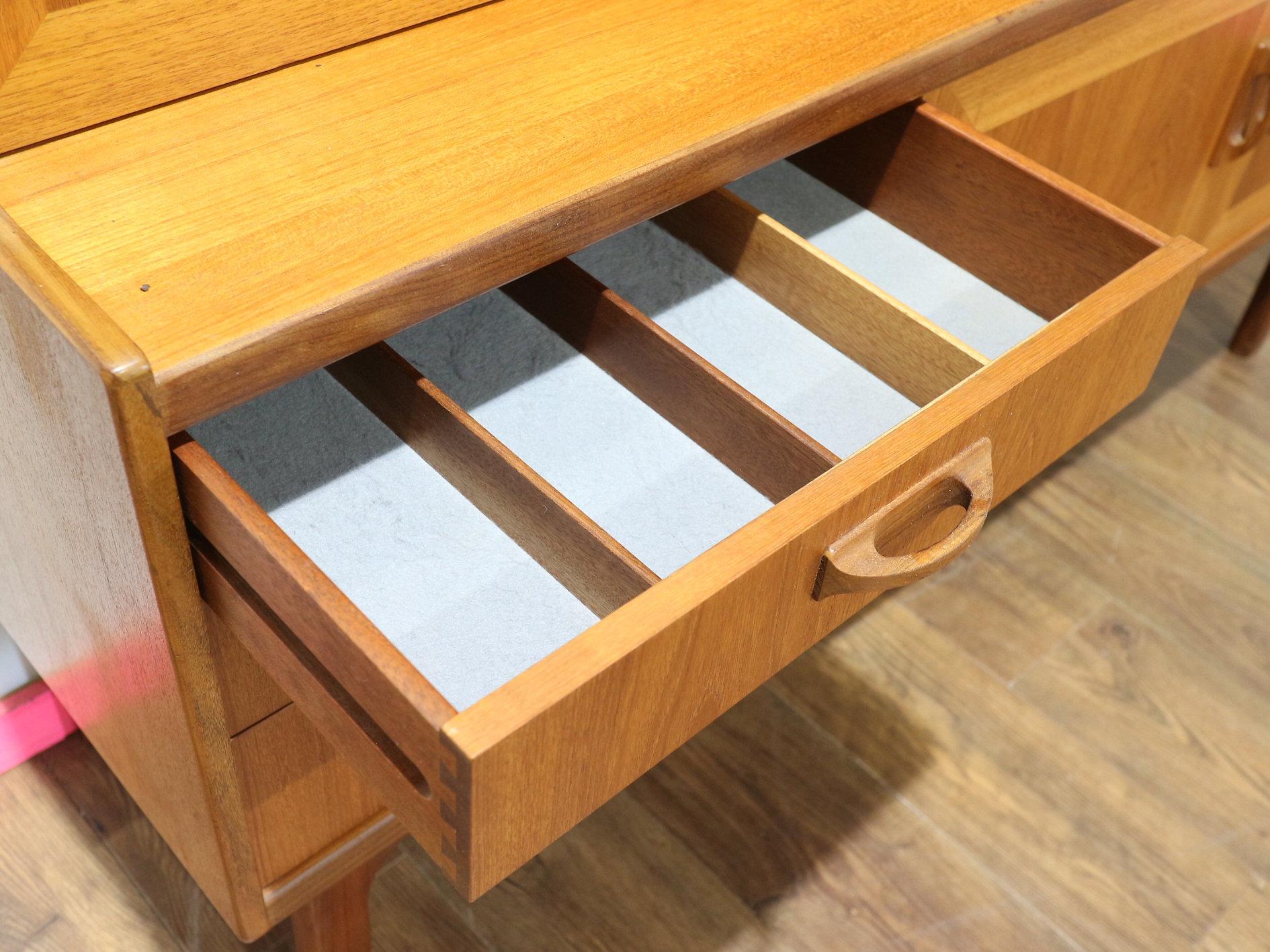 Teck Buffet de crédence vintage en teck de style danois G-Plan en vente