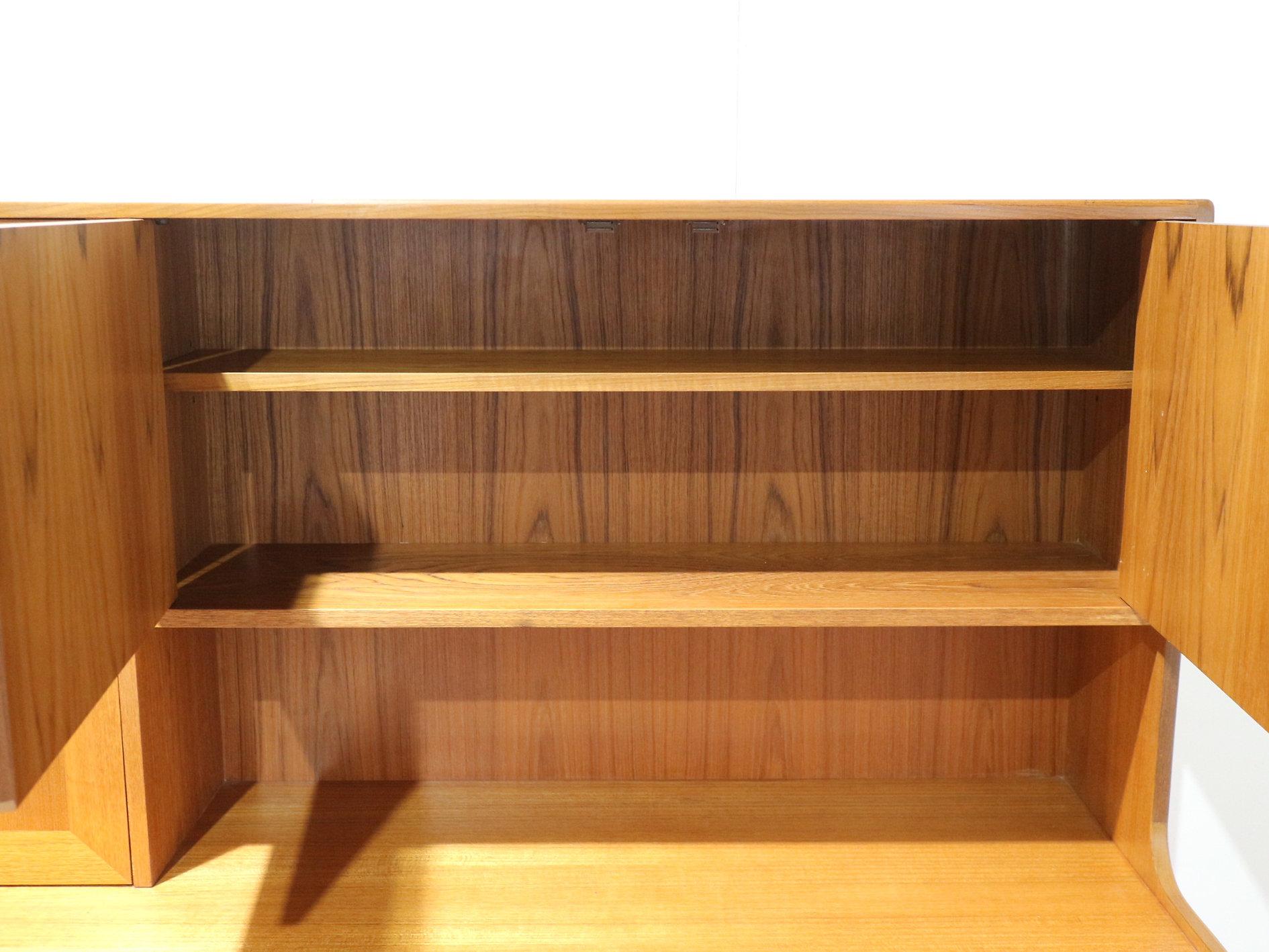 Buffet de crédence vintage en teck de style danois G-Plan en vente 1