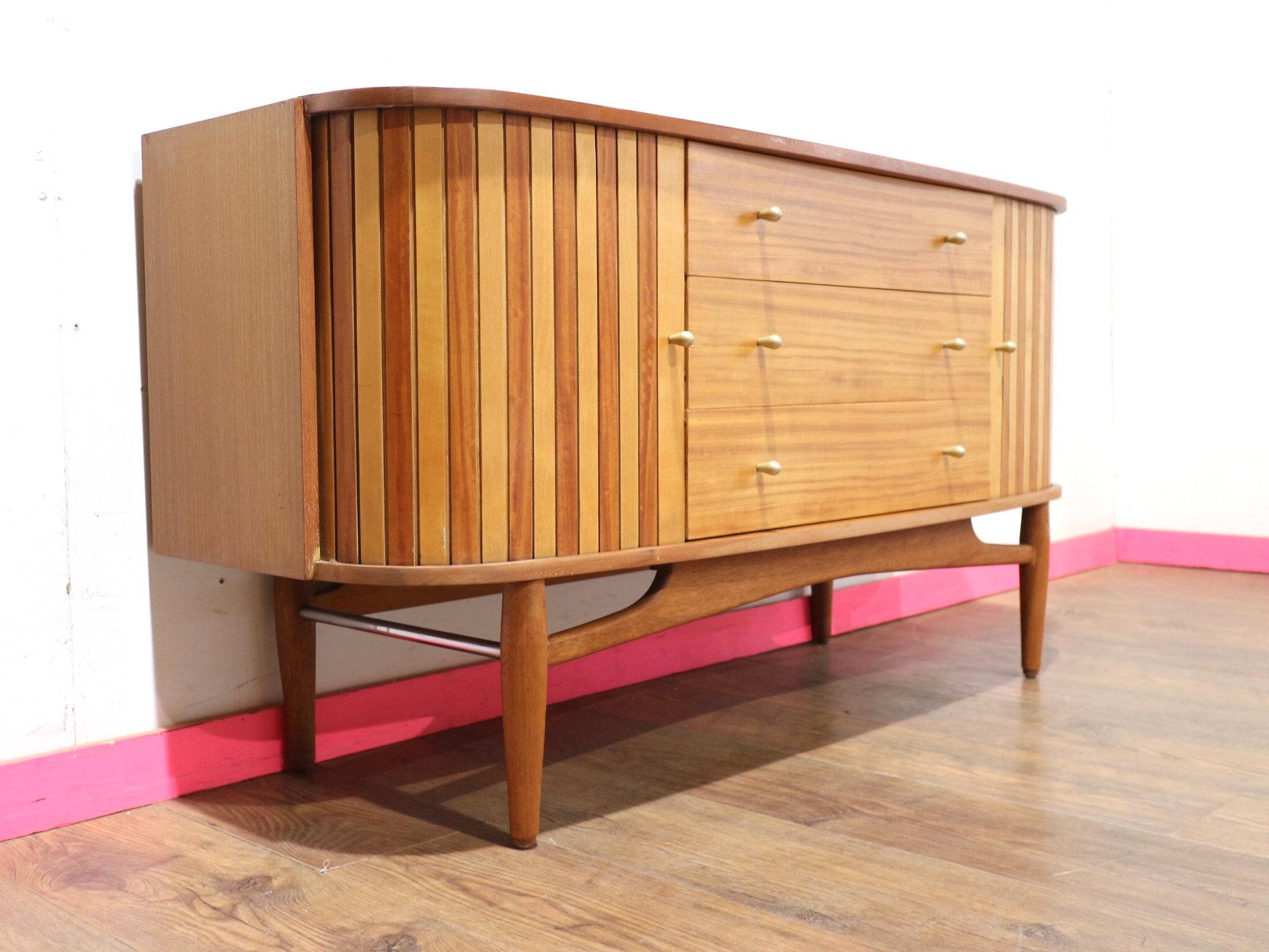 Aparador Credenza con puerta de tambor de teca de mediados del siglo XX by Austinsuite 5