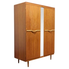 Vintage-Dreifach-Kleiderschrank aus Teakholz im Mid-Century-Modern-Stil von Stonehill