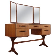 Bureau de toilette en teck Vintage By par G-Plan Danish Style