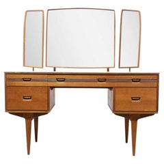 Coiffeuse vintage en teck de style « Mid-Century Modern » de la marque Butilux, style danois