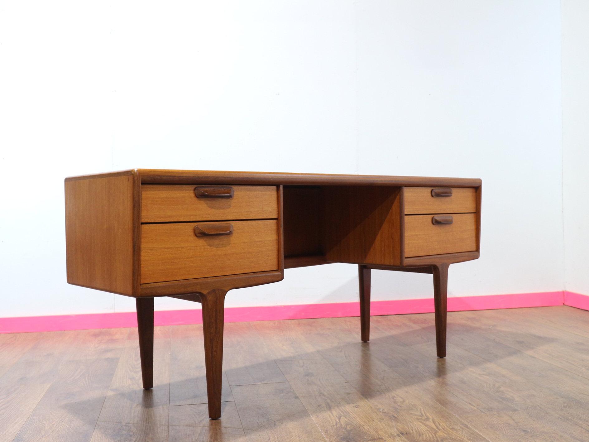 Mid-Century Modern Vintage-Schminktisch-Schminktisch aus Teakholz im dänischen Stil des Jüngeren dänischen Stils 5