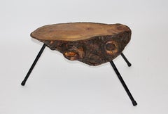 Mesa de centro vintage de mediados de siglo con pies de metal Austria Años 50