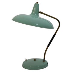Moderna de mediados de siglo Lámpara de mesa vintage de metal turquesa y latón Stilnovo Años 50 Italia