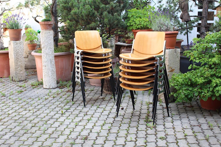 Mid-20th Century Italian Space Age Vintage Twelve Aluminum Beech Dining Chairs Giancarlo Piretti For Sale