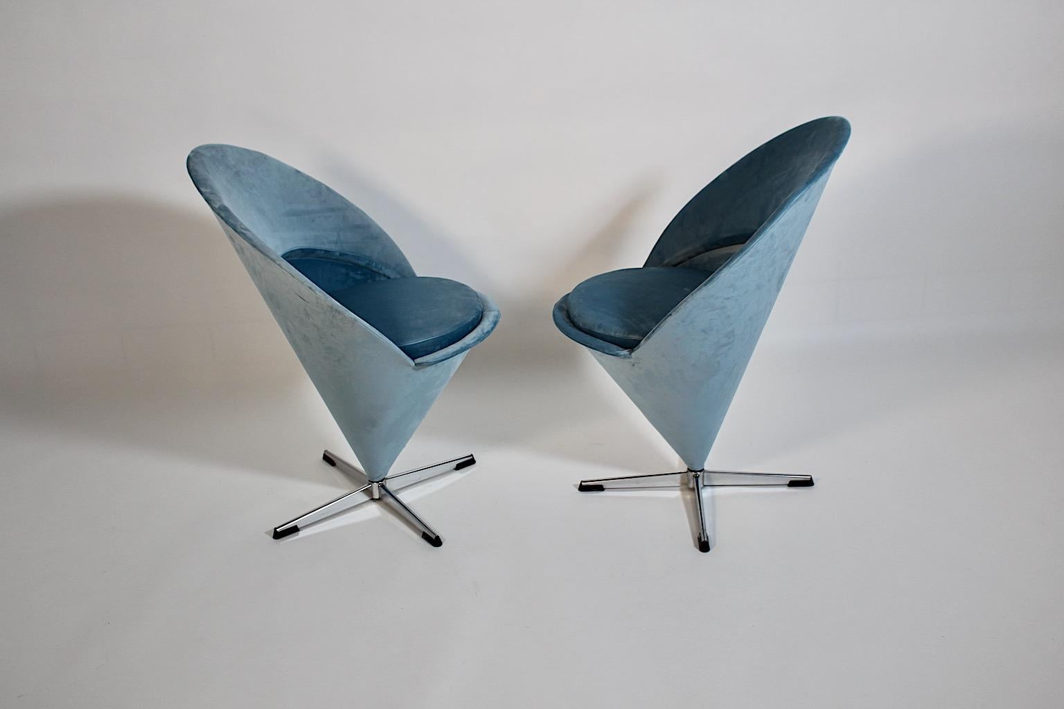 Mid Century Modern Vintage Verner Panton Blue Velvet Cone Side Chairs Denmark For Sale 3