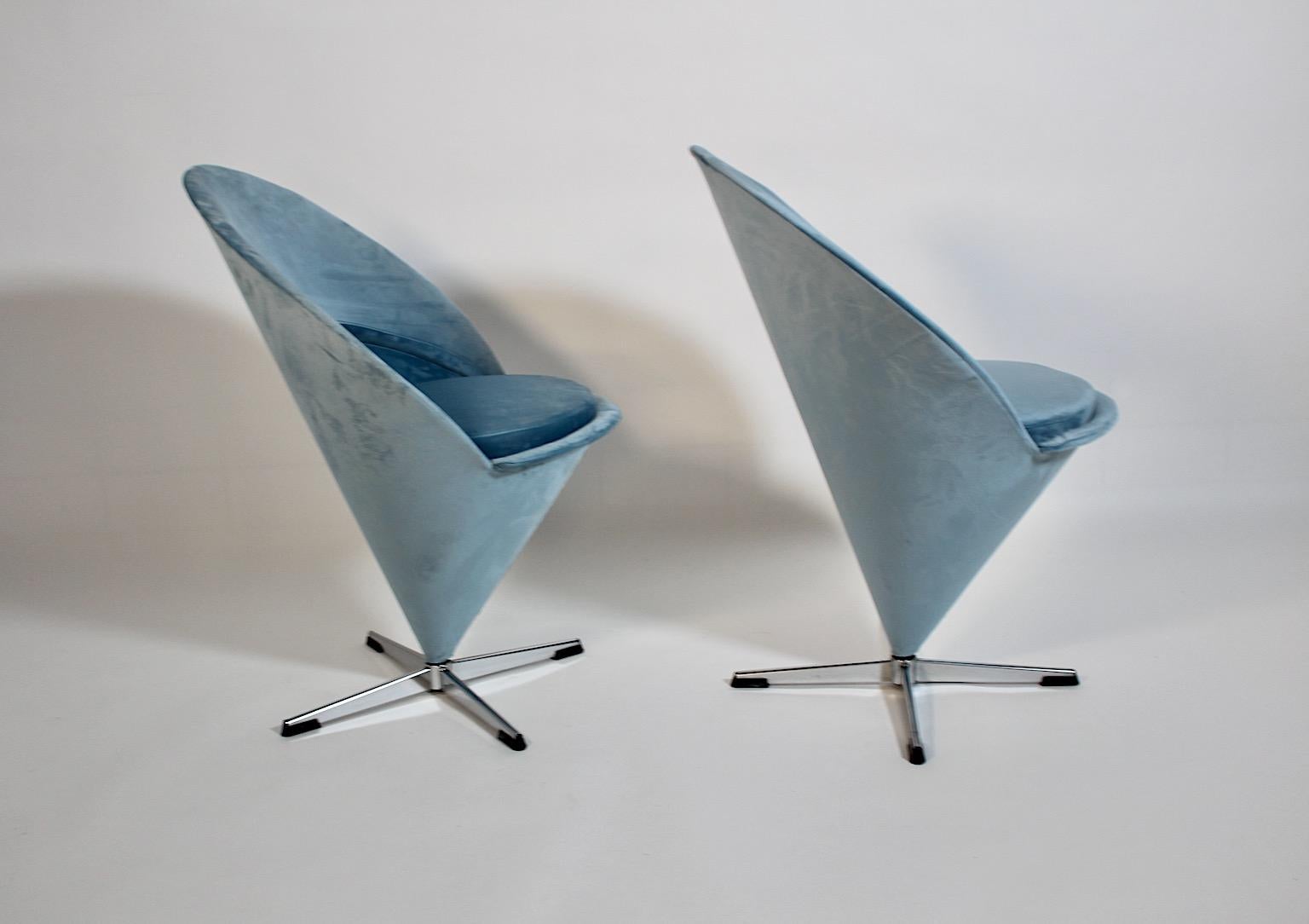 Mid Century Modern Vintage Verner Panton Blue Velvet Cone Side Chairs Denmark For Sale 4