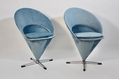 Mid Century Modern Vintage Verner Panton Blue Velvet Cone Side Chairs Danemark