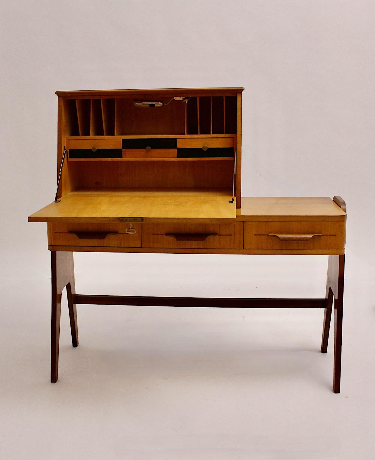 Veneer Mid-Century Modern Vintage Walnut Ash Desk Bureau Secretary, 1950s, Italy For Sale