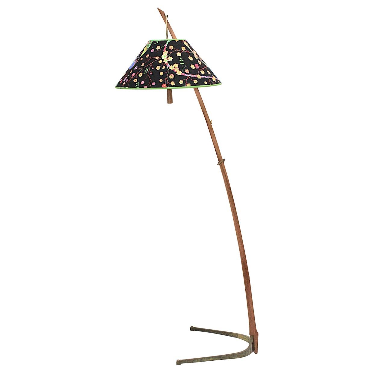Mid-Century Modern Vintage Walnut Brass Floor Lamp J.T.Kalmar Thorn Stick 1952 For Sale
