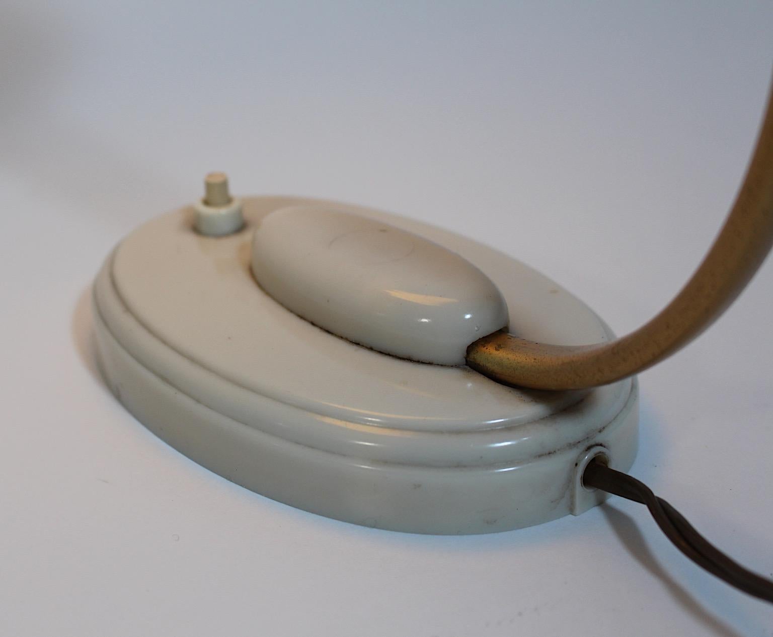 Mid Century Modern Vintage White Bakelite Fazzoletto Table Lamp 1950s Germany For Sale 7