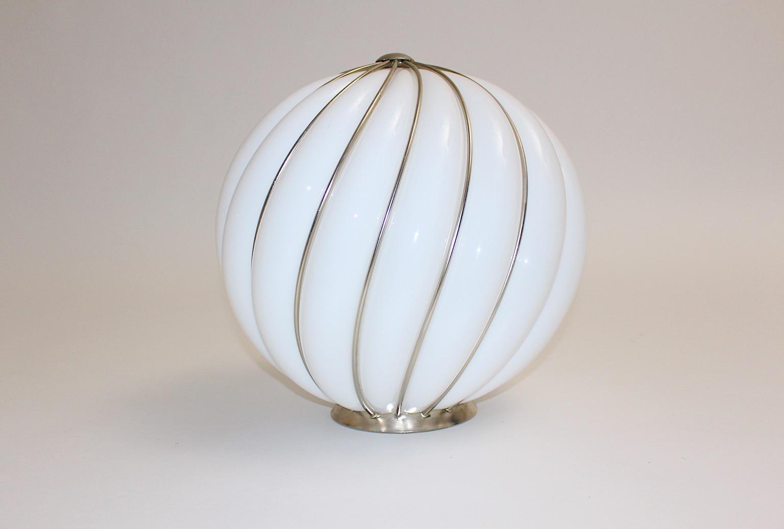 Mid-Century Modern Vintage White Glass Pendant Adolf Loos Veart Italy 1960s For Sale 10