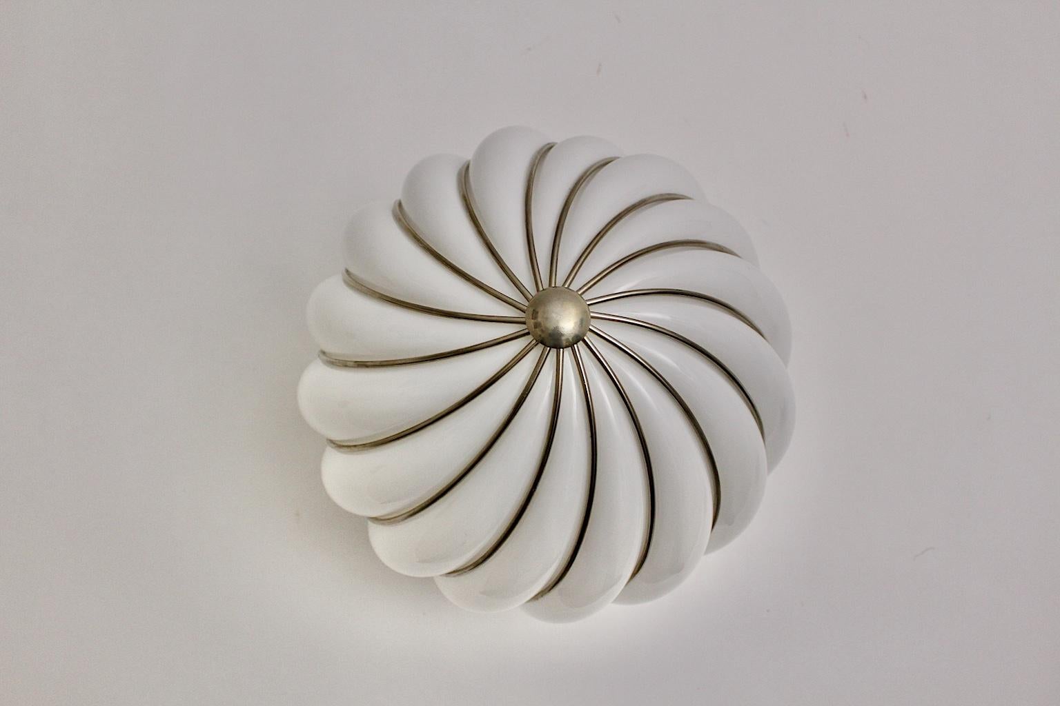 Italian Mid-Century Modern Vintage White Glass Pendant Adolf Loos Veart Italy 1960s For Sale