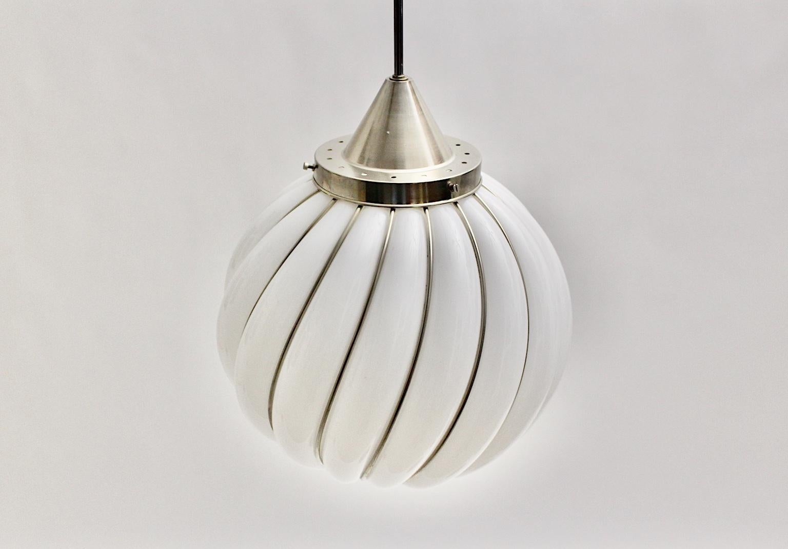 Mid-Century Modern Vintage White Glass Pendant Adolf Loos Veart Italy 1960s For Sale 1
