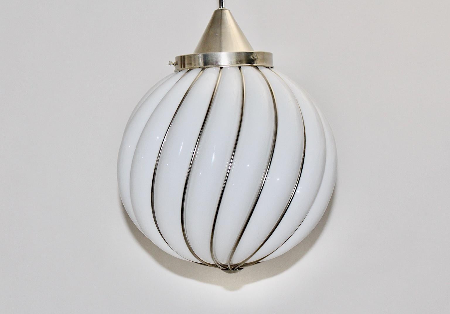 Mid-Century Modern Vintage White Glass Pendant Adolf Loos Veart Italy 1960s For Sale 2