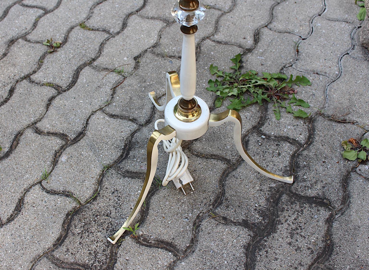 Lámpara de pie Mid Century Modern Vintage White Gold Brass Glass Lavender 1950 Italia en venta 6