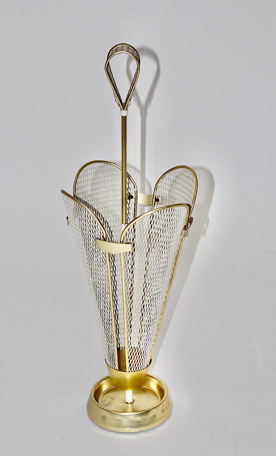 Mid-Century Modern Vintage White Gold Metal Umbrella Stand 1950s Germany In Good Condition For Sale In Vienna, AT