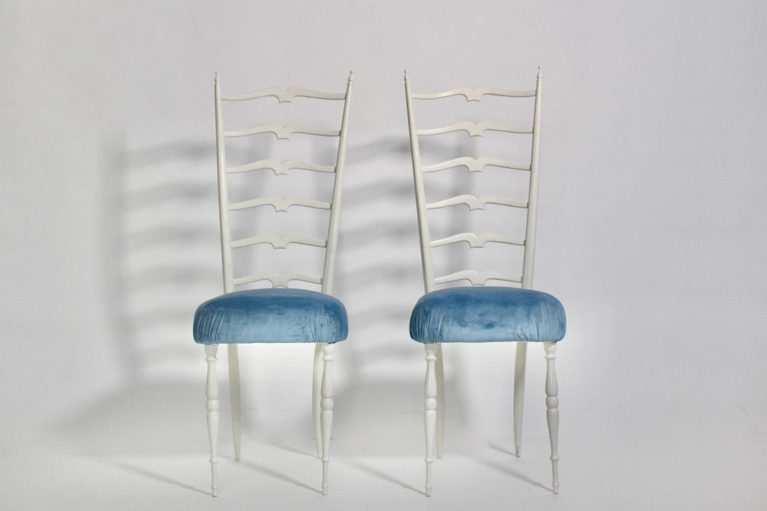 Mid-Century Modern Vintage White High Back Chairs Style Gio Ponti, 1950s, Italy For Sale 5