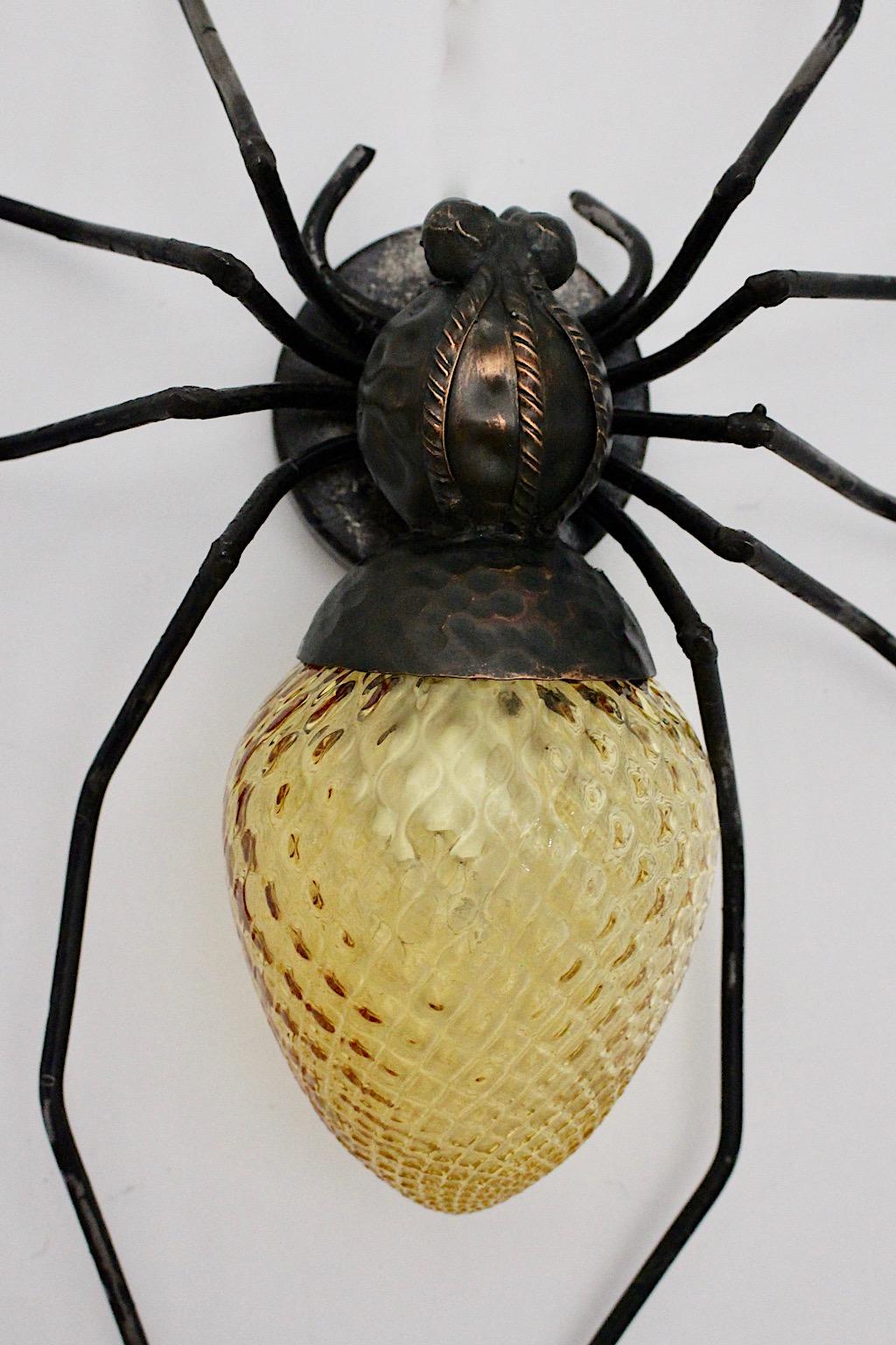 Mid-Century Modern Vintage Yellow Glass Metal Spider Fly Wall Light Sconce Italy For Sale 2