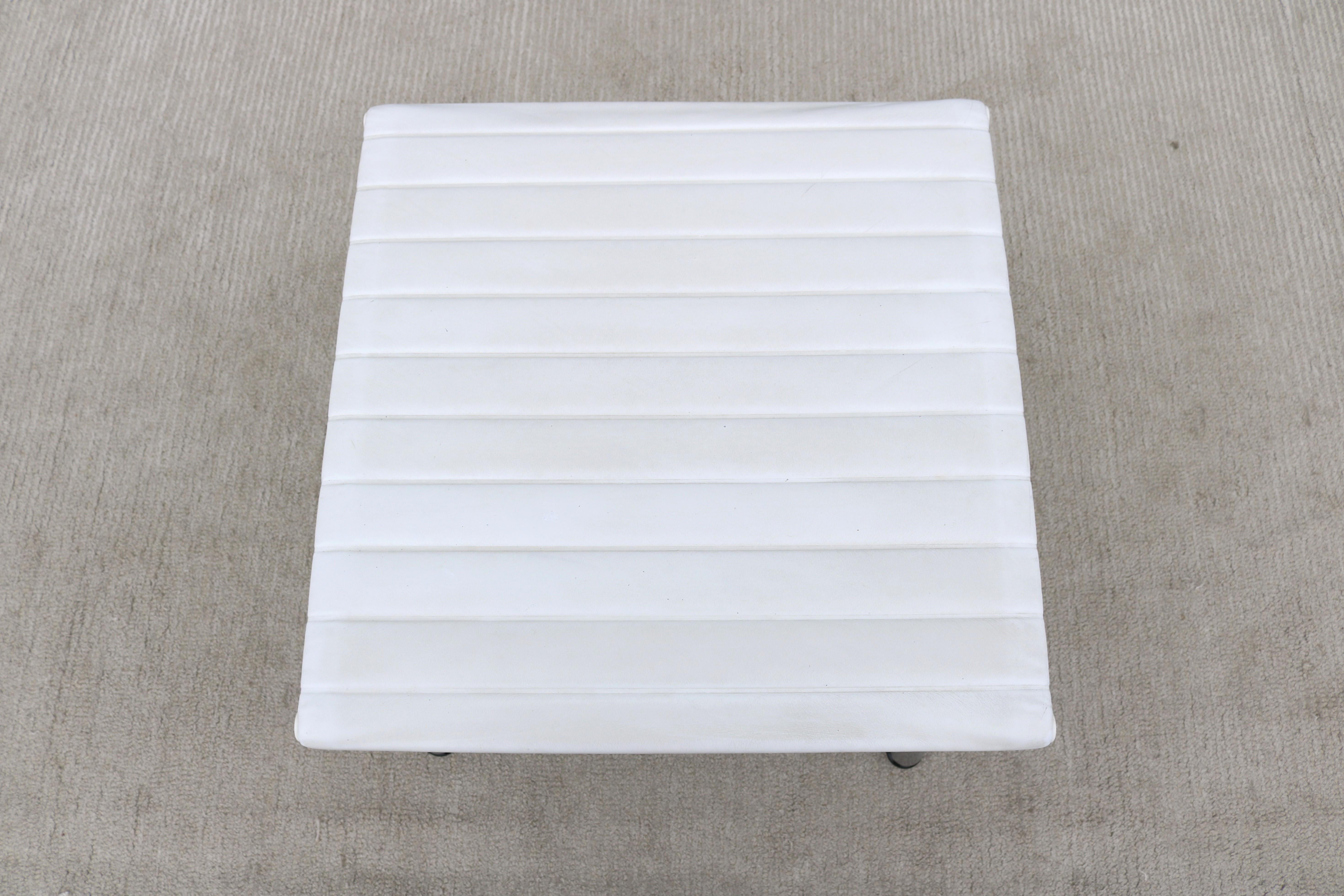 XXIe siècle et contemporain Ottoman Vitra Eames Aluminum Group moderne du milieu du siècle dernier