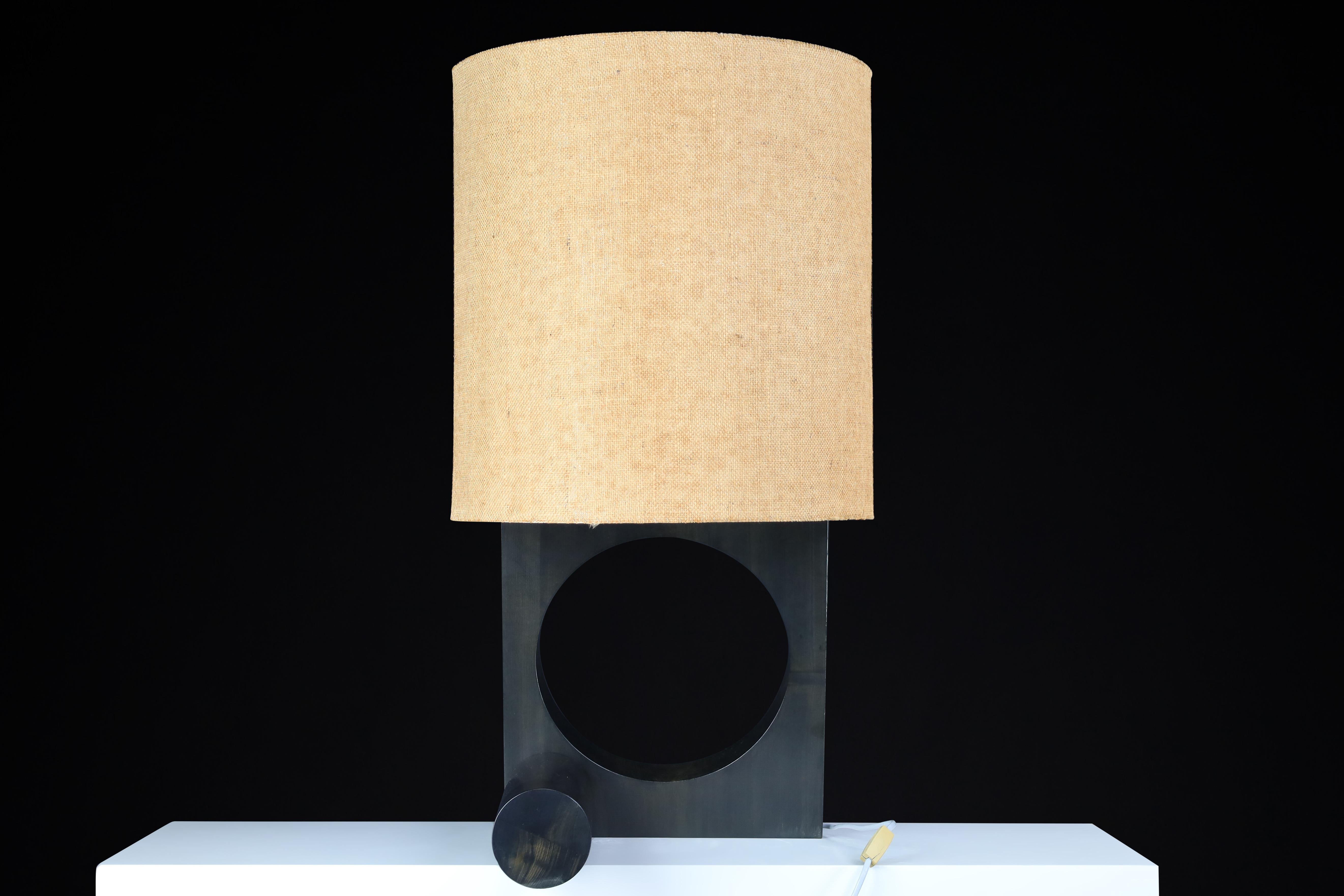 Moderna de mediados de siglo Vladimír Nývlt Lámpara de mesa de madera maciza, Praga, años 70 Rara escul en Bueno estado para la venta en Almelo, NL