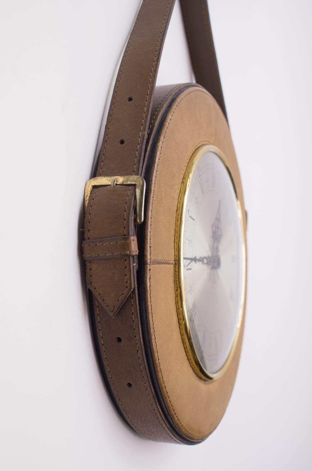 Mid-20th Century Mid-Century Modern Wall Clock in Leather and Brass, Germany