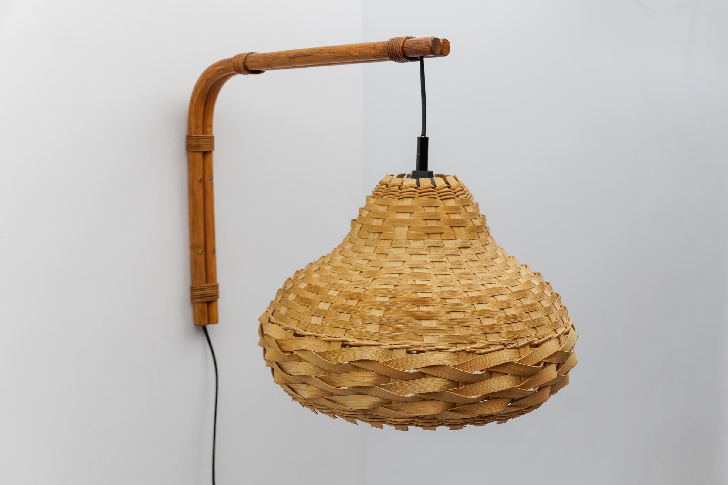 Scandinave moderne Applique moderne du milieu du siècle Bambou et rotin, 1960 Italie en vente