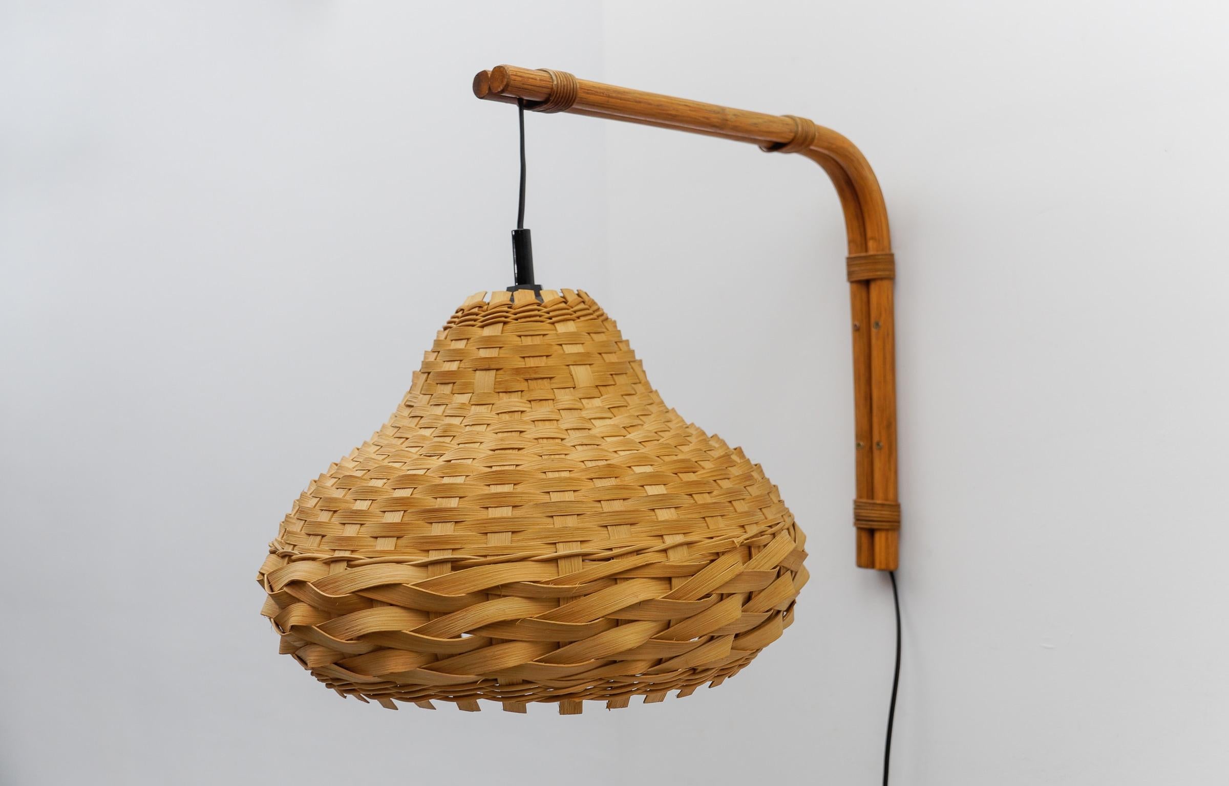 Applique moderne du milieu du siècle Bambou et rotin, 1960 Italie Bon état - En vente à Nürnberg, Bayern