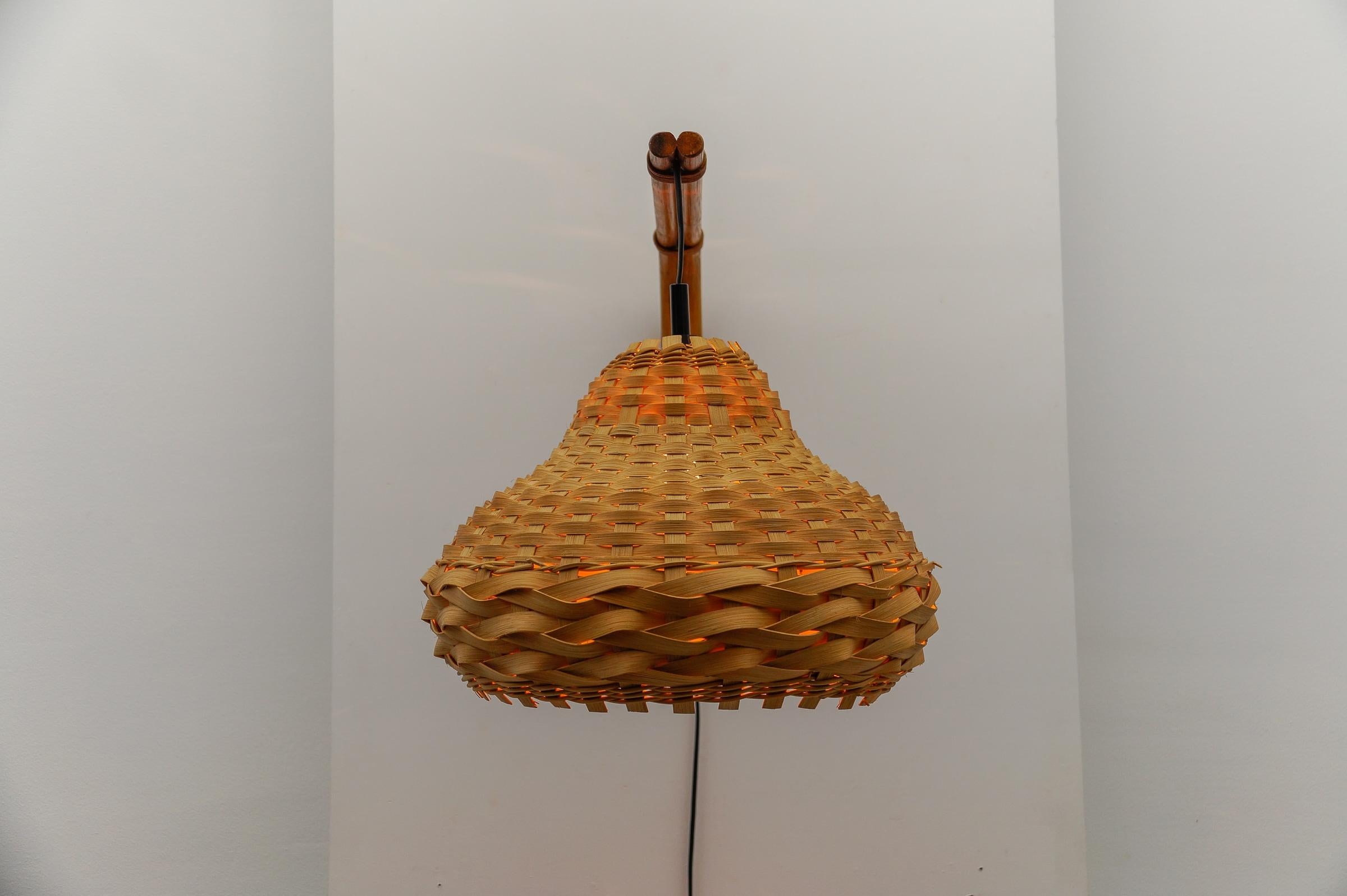 Applique moderne du milieu du siècle Bambou et rotin, 1960 Italie en vente 2