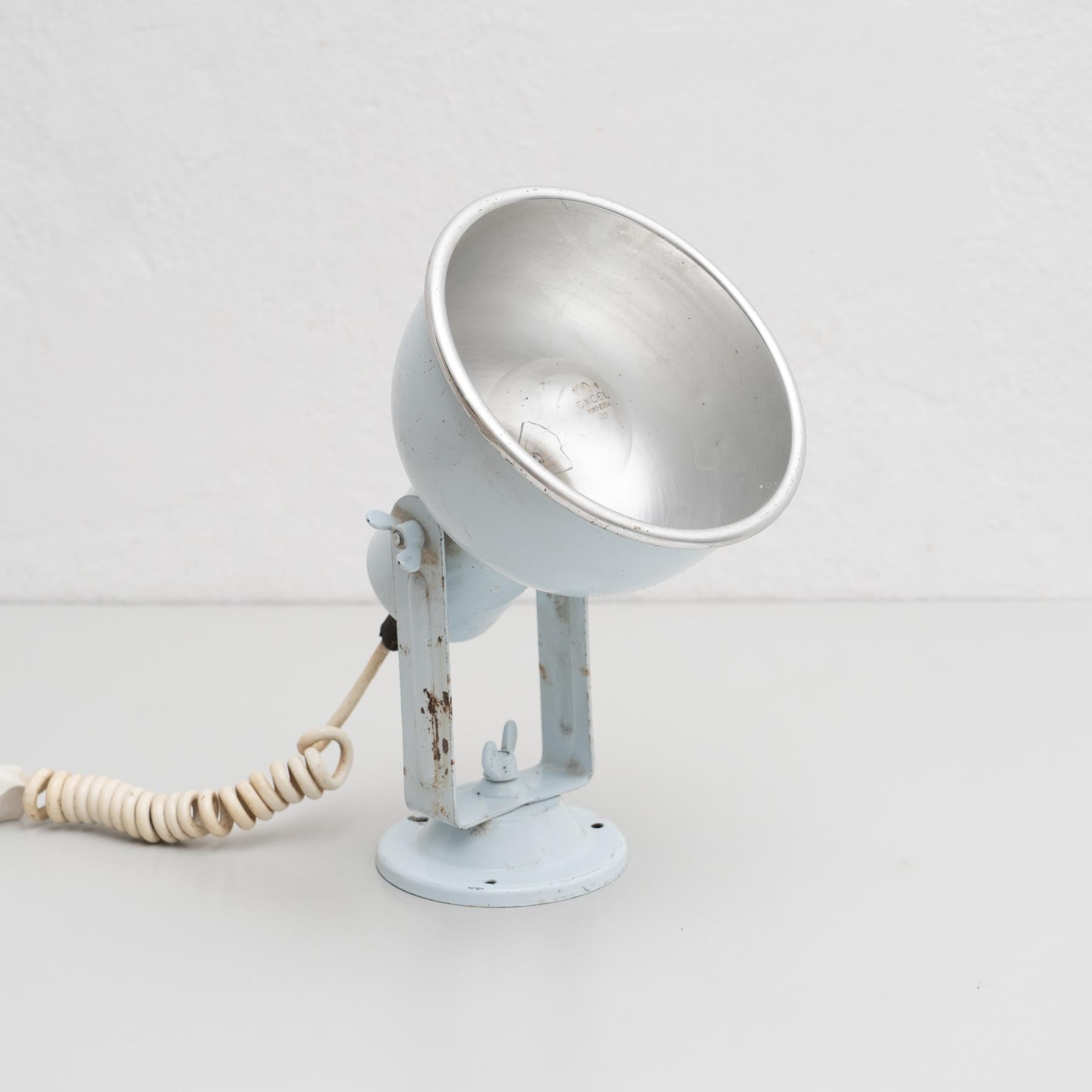 Mid-Century Modern Wall Lamp, circa 1960 For Sale 3