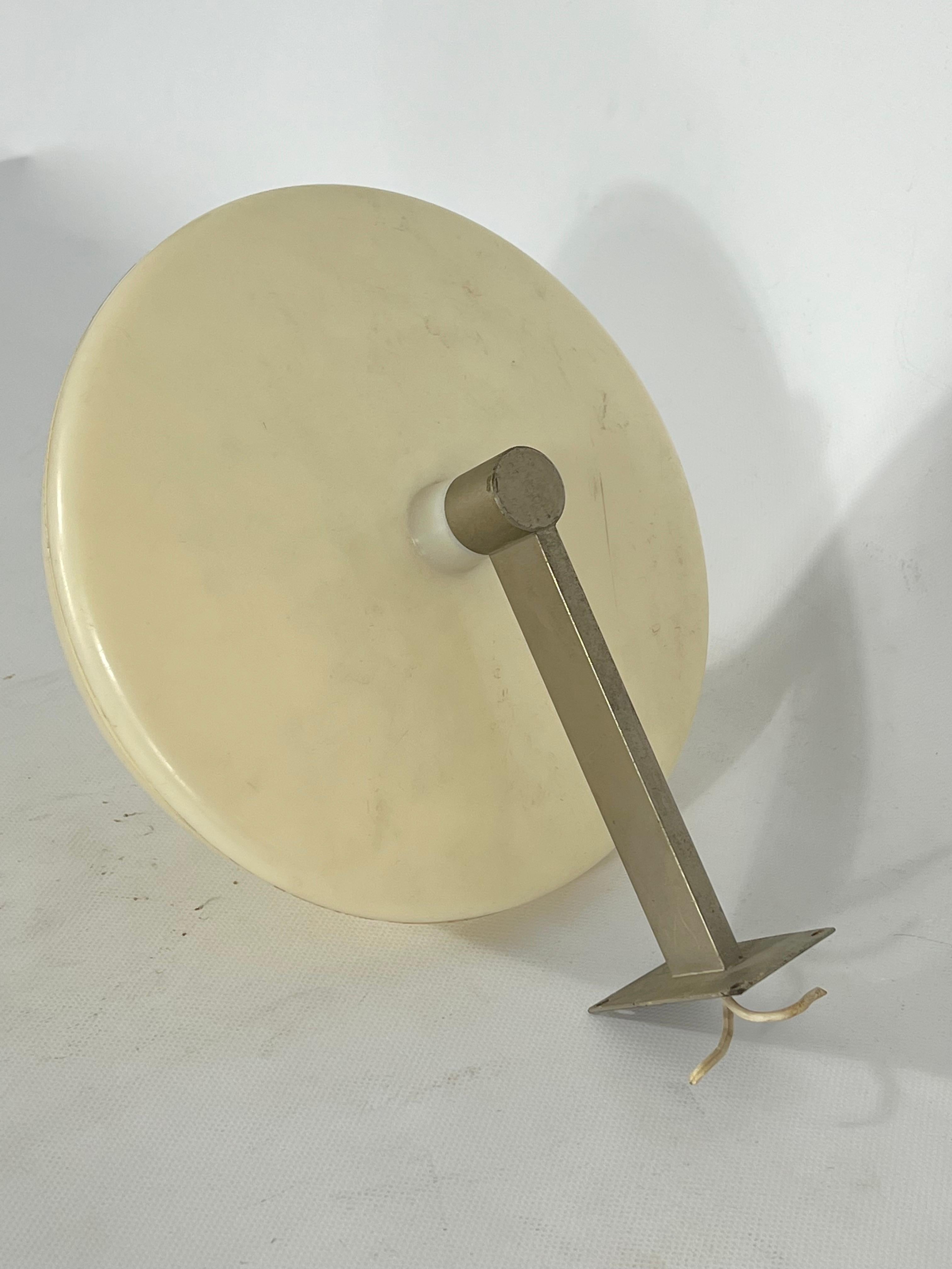 Mid-Century Modern Wall Lamp, Italy, 1960s For Sale 6